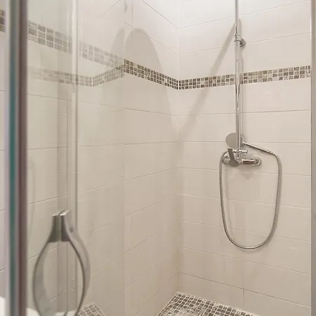 Frgk Spacious 100 Sqm Loft With Terrace 2 Ensuite דירה