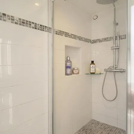 Frgk Spacious 100 Sqm Loft With Terrace 2 Ensuite קאן